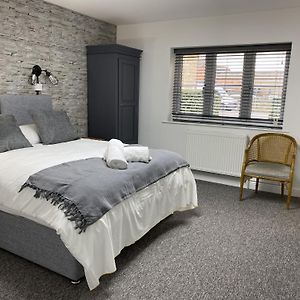 Twin Room Bath
